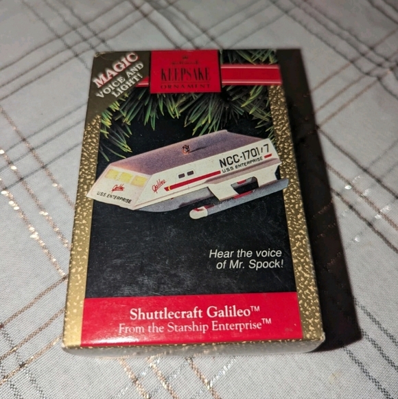 Hallmark Keepsake Star Trek Shuttlecraft Galileo Mr. Spock Voice Ornament 92 NIB - Picture 2 of 4